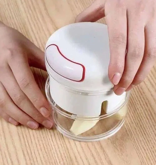 Tocător Manual Legume Pvc+Fier A-13918 WEI